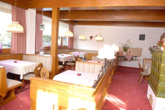 Hotel-Pension Flora Σάαλμπαχ-Χίντεργκλεμ Εξωτερικό φωτογραφία