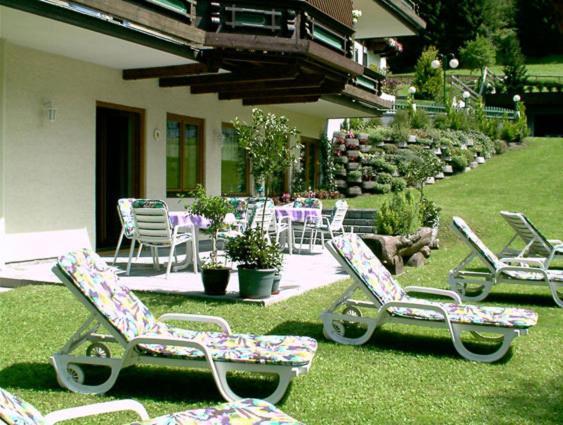Hotel-Pension Flora Σάαλμπαχ-Χίντεργκλεμ Εξωτερικό φωτογραφία