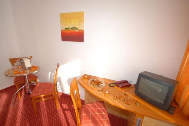 Hotel-Pension Flora Σάαλμπαχ-Χίντεργκλεμ Εξωτερικό φωτογραφία