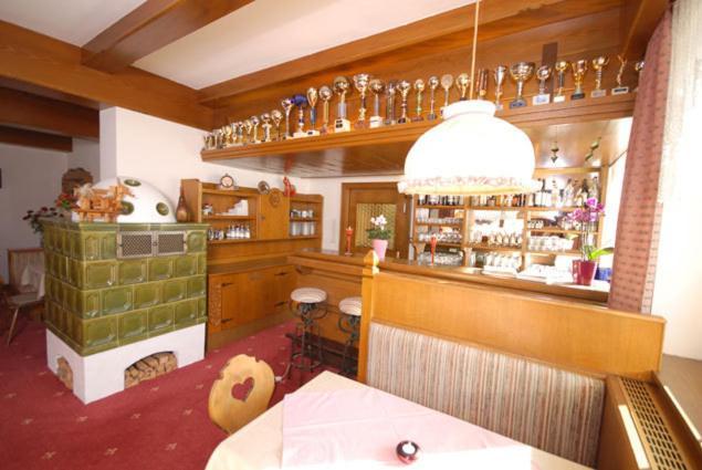 Hotel-Pension Flora Σάαλμπαχ-Χίντεργκλεμ Εξωτερικό φωτογραφία